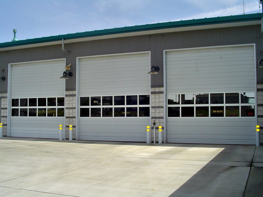 Puerta de garaje industrial